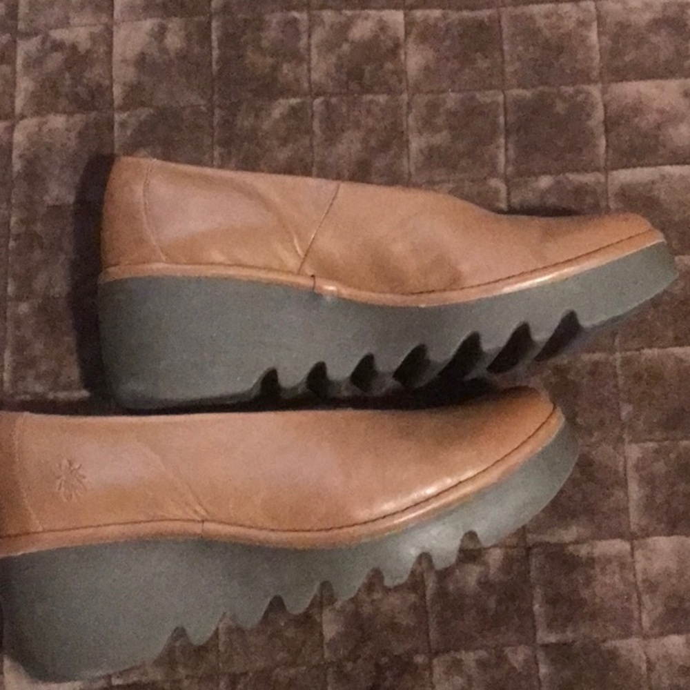 Fly London Wedge - Picture 8 of 10